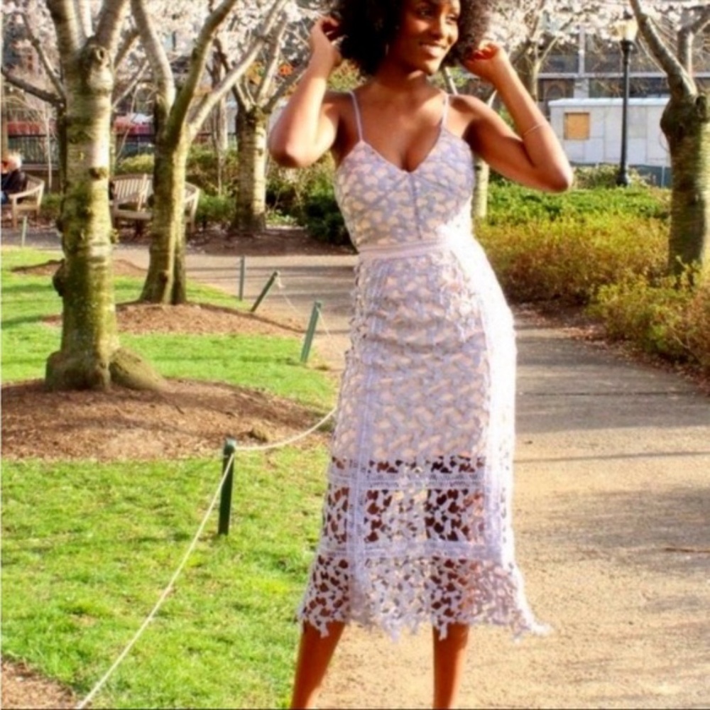 ELLIATT Crochet Midi Dress Lilac Large (M)